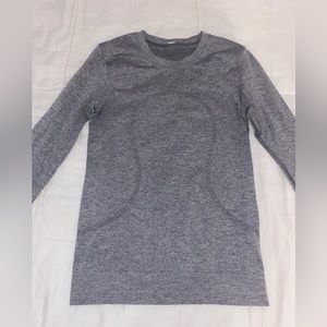 LULULEMON swiftly breathe long sleeve